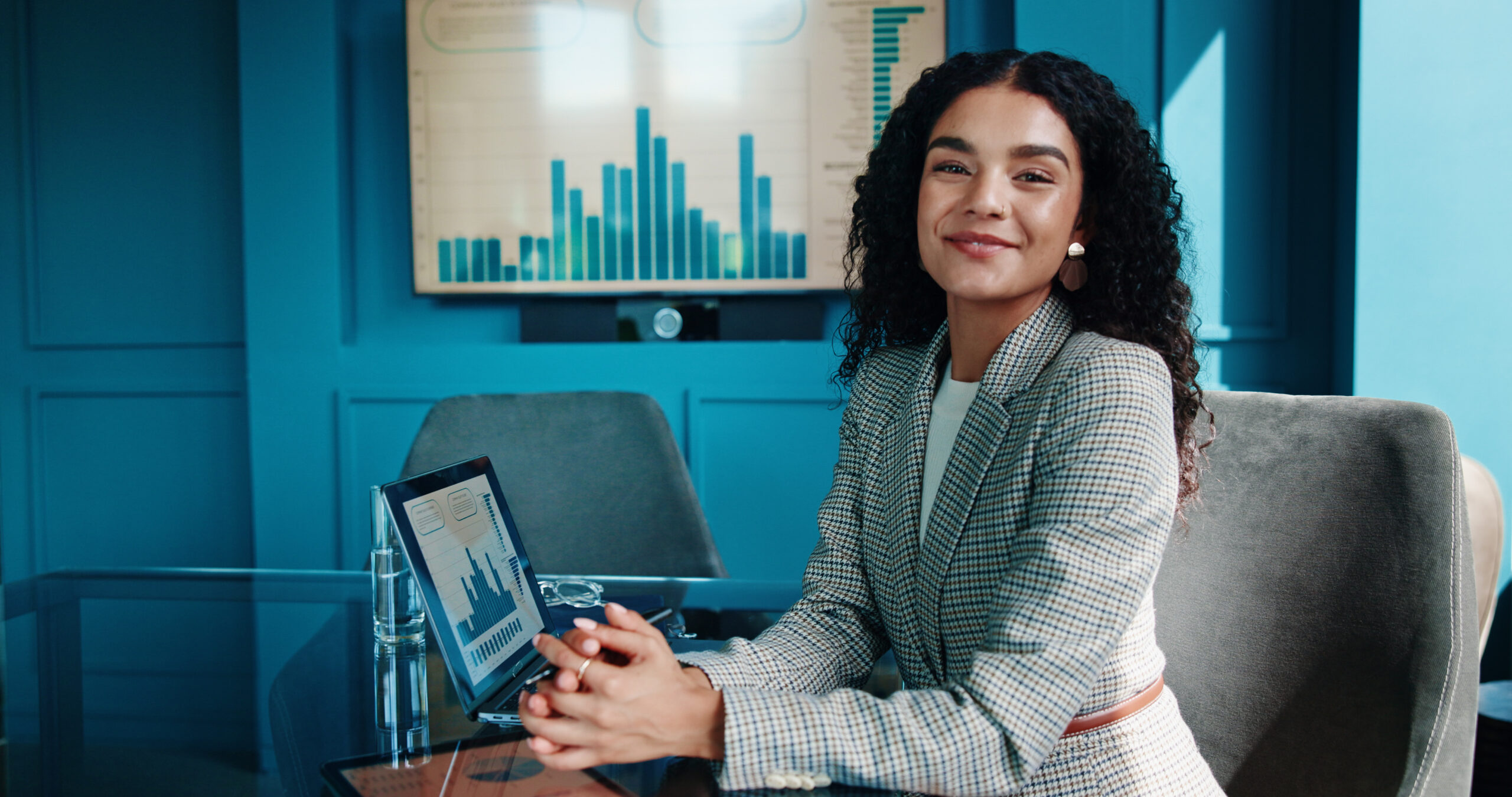 Hire NIL Financial Professionals